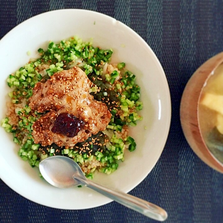 がごめ昆布と納豆のネバネバ丼